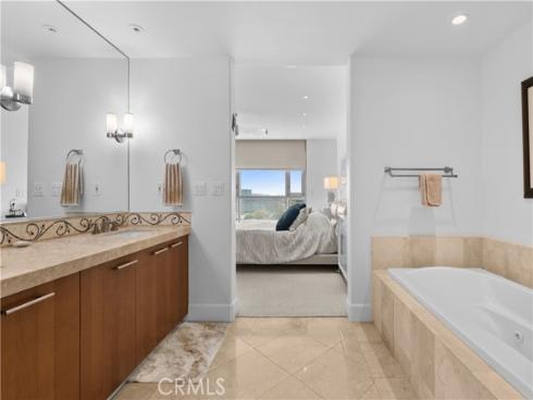 5104  Scholarship  , Irvine, CA