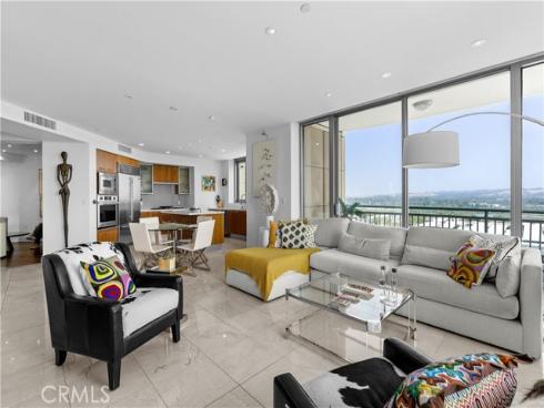 5104  Scholarship  , Irvine, CA