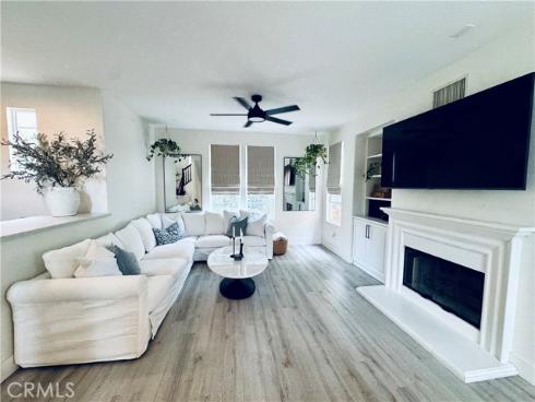 101 Tall Oak , Irvine, CA