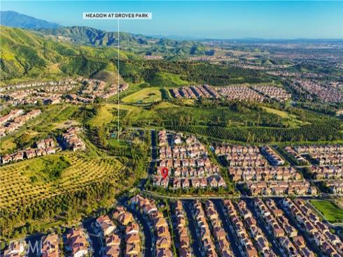 63 Longchamp , Irvine, CA