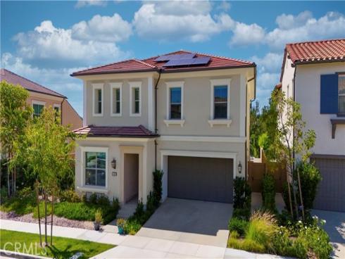 63 Longchamp , Irvine, CA