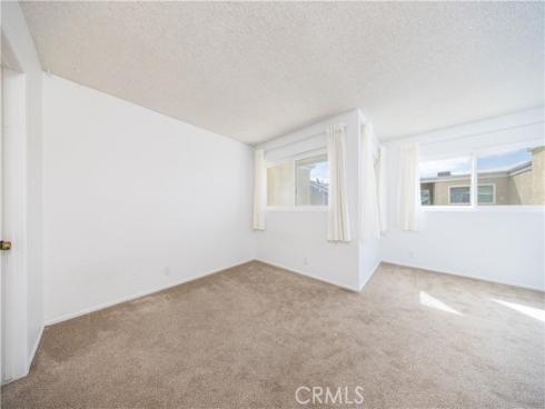 34 Elksford 3 Avenue, Irvine, CA