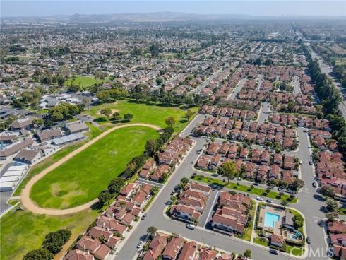 55 Fabriano , Irvine, CA