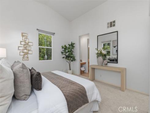 25 Vermillion , Irvine, CA