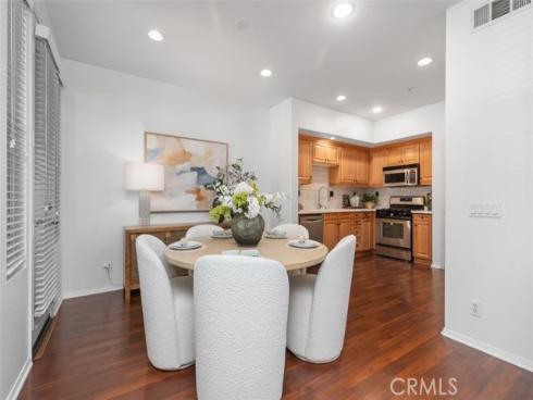 25 Vermillion , Irvine, CA