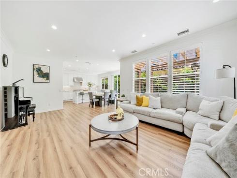 104 Beechmont , Irvine, CA