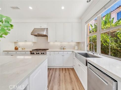104 Beechmont , Irvine, CA