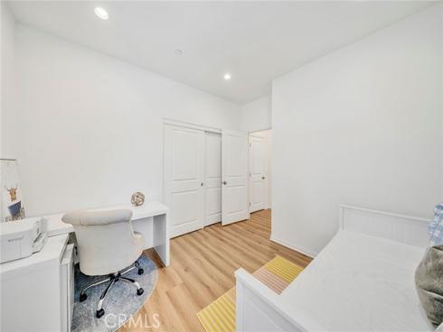 104 Beechmont , Irvine, CA