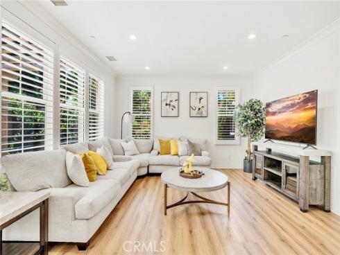 104 Beechmont , Irvine, CA