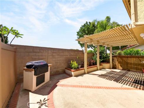 11  Milazzo  , Irvine, CA
