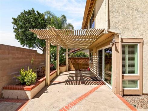 11  Milazzo  , Irvine, CA