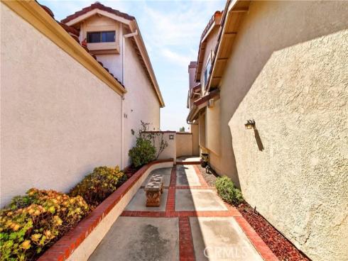 11  Milazzo  , Irvine, CA