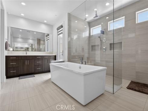 61 Iluna , Irvine, CA