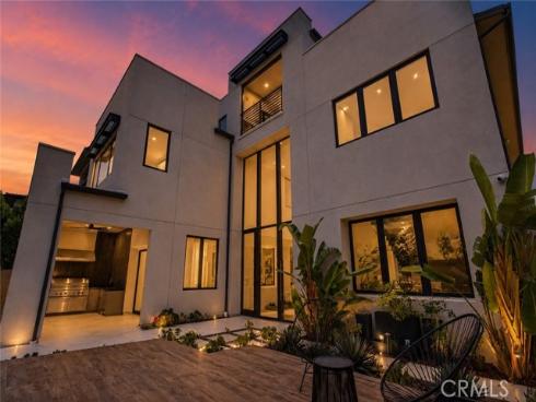 61 Iluna , Irvine, CA