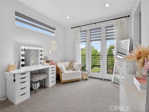 61 Iluna , Irvine, CA