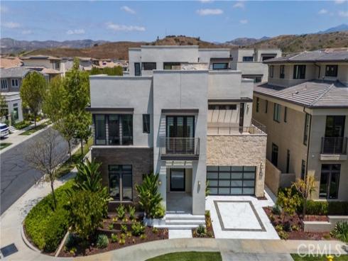 61 Iluna , Irvine, CA