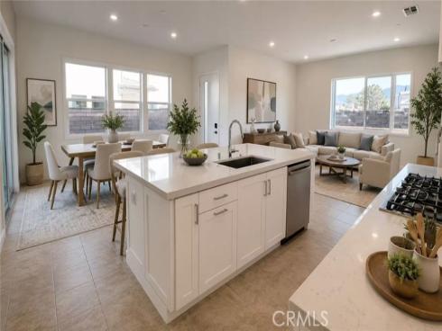 144 Scoville , Irvine, CA