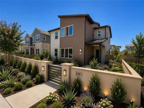 229  Shoveler  , Irvine, CA