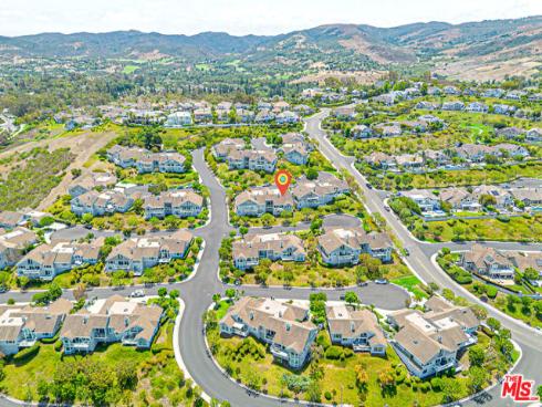 6 Sirius , Irvine, CA