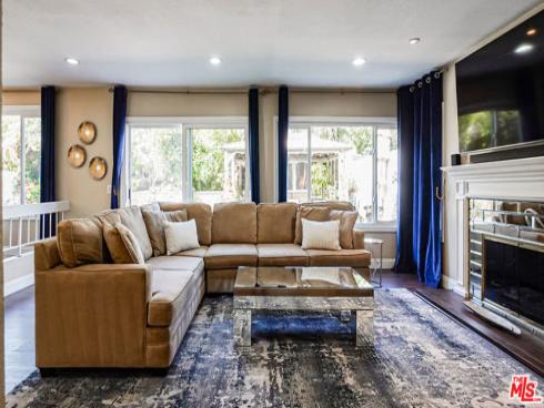 22 Hunter , Irvine, CA