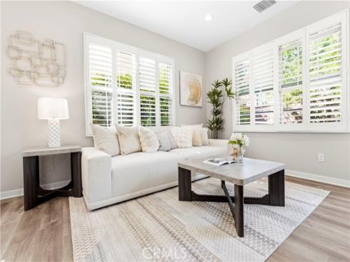 85 Kestrel , Irvine, CA
