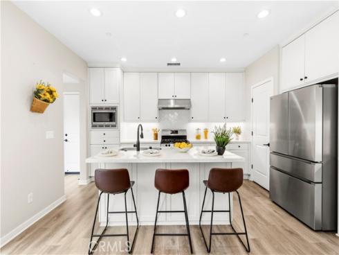 85 Kestrel , Irvine, CA