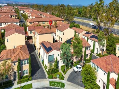 85  Kestrel  , Irvine, CA