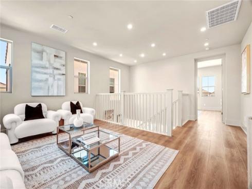 204 Alora , Irvine, CA