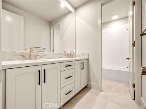 204 Alora , Irvine, CA