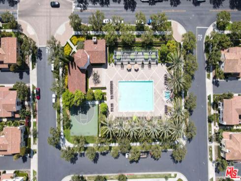 270 Lockford , Irvine, CA