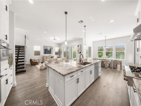 133 Chant , Irvine, CA