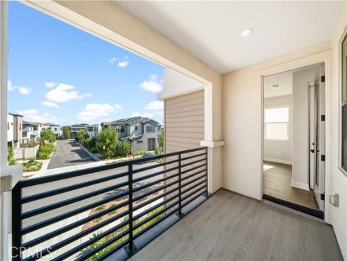 133 Chant , Irvine, CA
