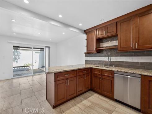 11  Redwood Tree  , Irvine, CA