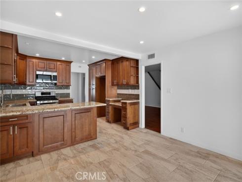 11  Redwood Tree  , Irvine, CA
