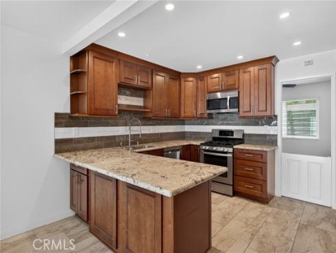 11  Redwood Tree  , Irvine, CA