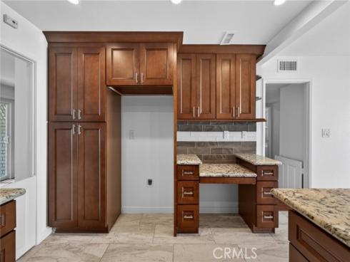 11  Redwood Tree  , Irvine, CA