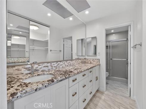 11  Redwood Tree  , Irvine, CA