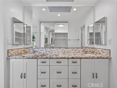 11  Redwood Tree  , Irvine, CA