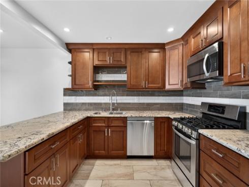 11  Redwood Tree  , Irvine, CA