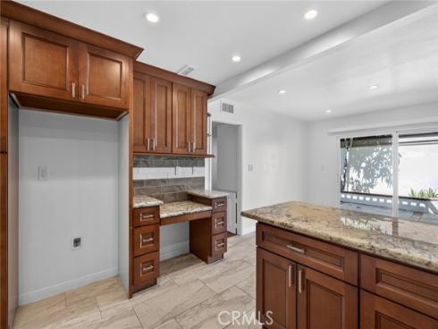 11  Redwood Tree  , Irvine, CA