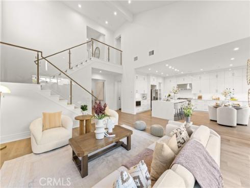 234 Coal Mine , Irvine, CA