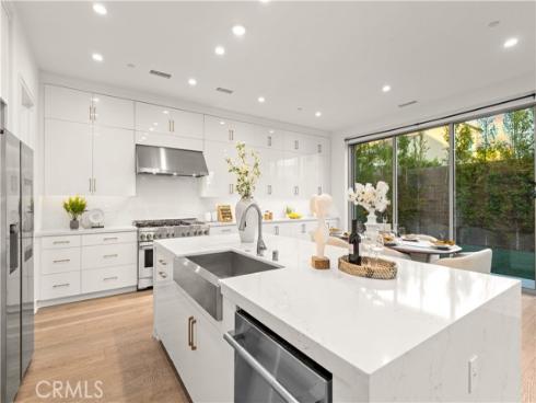 234 Coal Mine , Irvine, CA