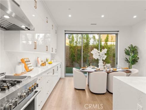 234 Coal Mine , Irvine, CA