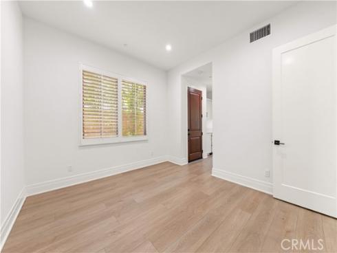 234 Coal Mine , Irvine, CA