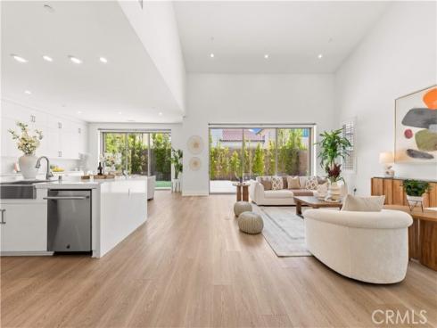 234 Coal Mine , Irvine, CA