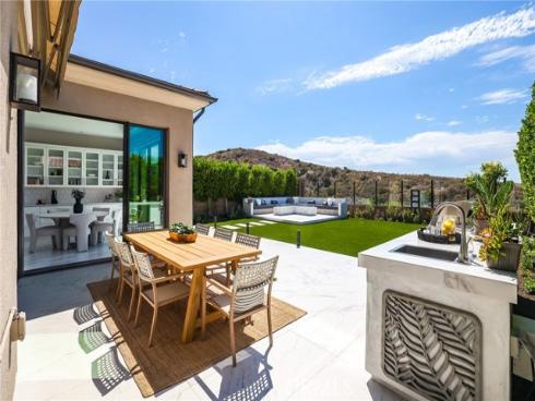118 Tomahawk , Irvine, CA