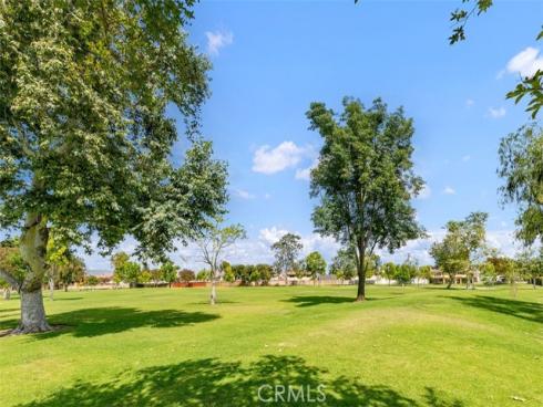 31  Columbus  , Irvine, CA