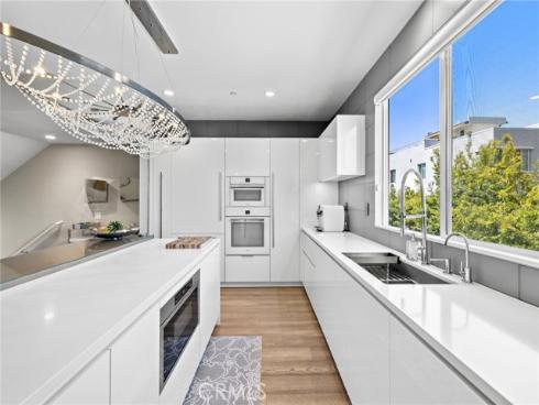745  Beacon  , Irvine, CA