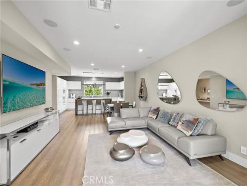 745  Beacon  , Irvine, CA