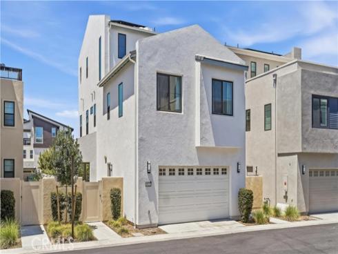 9327 Astor , Irvine, CA